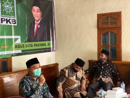 Petani Sambat ke Anggota DPRD Bojonegoro