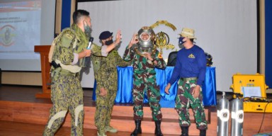 Taruna AAL Terima Pembekalan Brevet Penyelam