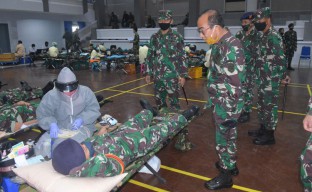 Bantu PMI, Koarmada II Gelar Donor Darah