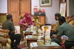 Bupati Faida Dukung Pelepasan Satwa Liar