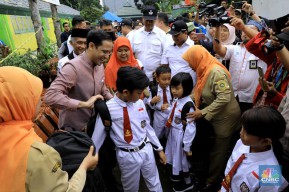 Tahun Ajaran Baru Mulai Juli, Belajar Mengajar Tetap di Rumah