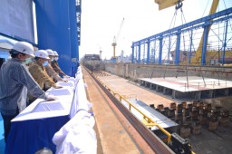 Proyek Dual Fuel BMPP Elektrifikasi Indonesia Timur Masuk Tahapan Keel Laying