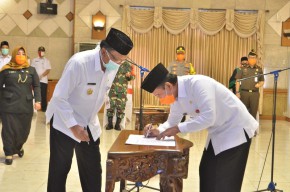 Bupati Angkat Abimanyu Sebagai Pj Sekda Gresik