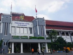 Pemkot Surabaya Tangkis Soal Banyaknya Aduan Bansos ke KPK