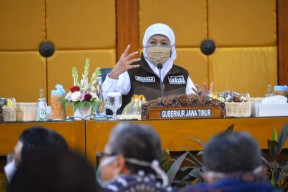 Kendalikan Covid-19, Pemprov Jatim Siapkan Aplikasi Rujukan Satu Pintu
