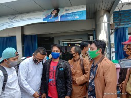 Ratusan Warganya Terdaftar Debitur Tanpa Akad, Belasan Kades Geruduk FIF