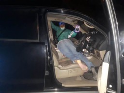 Warga Malaysia Meninggal di Tol Gresik, Mulutnya Keluar Cairan