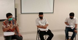 Unair Nilai Kebijakan Risma Tak Adil Bagi Pelajar