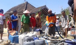 BPBD Bojonegoro Siapkan 1.000 Tangki Antisipasi Kekeringan Musim Kemarau