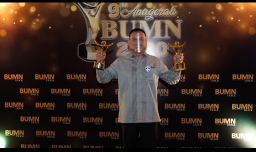 Selamat!!! Rahmad Pribadi Sukses Pimpin Petrokimia Gresik Raih Penghargaan Transformasi Organisasi Terbaik