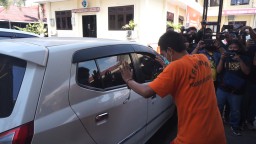 Modal Pecahan Busi, Remukkan Kaca Mobil Cukup 10 Detik