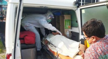 Bos Selep Beras Lamongan Remuk Dihantam Kereta Api