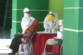 Usai Meninggalnya Cak Nur, Dinkes Sidoarjo Gelar Tes Swab Massal, Bagaimana Anggota DPRD?