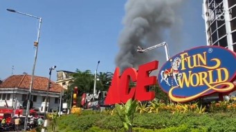 Toko Elektronik Dekat Pasar Blauran Surabaya Terbakar, Lima Orang Terpanggang