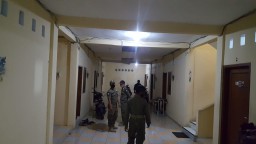 Angel Wes Angel... Lagi-lagi Pasangan Mesum Digerebek di Kamar Kos Harian Bojonegoro