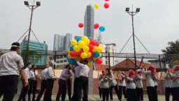 SMA Di Surabaya Rayakan Ulang Tahun Di Tengah Pandemi Covid-19