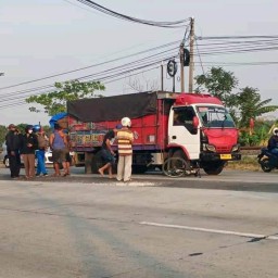 Gowes, Warga Lamongan Tewas Tersenggol Truk