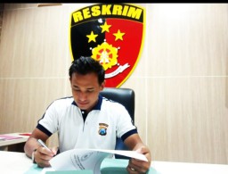 Tipu Warganya, Oknum Camat dan Kades di Kediri Jadi Tersangka