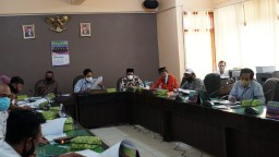 Tingkatkan Pertumbuhan Ekonomi, Pansus II DPRD Bojonegoro Bahas Raperda BUMDesa
