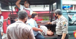 Anak Gila di Blitar Mengamuk hingga Tusuk Ibunya