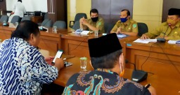 Mutasi Staf, Sekretaris DPRD Kab.Pasuruan Disemprot Wakil Rakyat