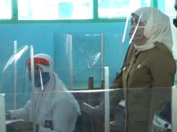 Gubernur Khofifah Datangi Tiga Sekolah di Nganjuk, Pastikan Pembelajaran Tatap Muka Sesuai Protokol Covid-19