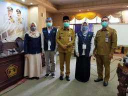 Jalankan Misi Presiden untuk Satu Data Indonesia, Pak Qosim Tandai Pelaksanaan Sensus Penduduk di Gresik