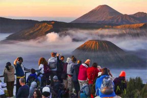 Gunung Semeru Level III, Gunung Bromo Aman Dikunjungi