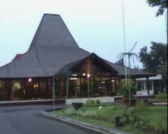 Banting Botol Bir hingga Ancam Bupati, Anggota DPRD Tulungagung Ditetapkan Tersangka