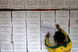 Temukan 1.040 Data Pemilih Ganda, Bawaslu Surabaya Minta KPU Segera Tindaklanjuti