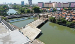 Cegah Banjir di Terminal, Risma Minta Jembatan Joyoboyo Seperti Punggung Sapi
