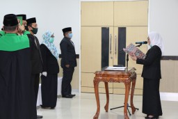 Beberapa Dinas Bakal Dilebur, Bupati Bojonegoro Melantik 40 Pejabat Administrasi dan Pengawas