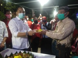 Eri Janjikan Pendidikan Gratis Hingga Perguruan Tinggi Warga Surabaya