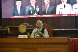 Motivasi Mahasiswa, Bupati Jember dr Faida Jelaskan Covid-19