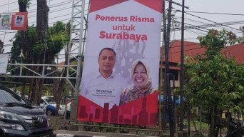 Bawaslu Surabaya Minta Segera Tertibkan Baliho Cawali Surabaya