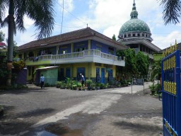 Pondok Blokagung Lockdown, Pemprov Jatim Kirim Bantuan Logistik