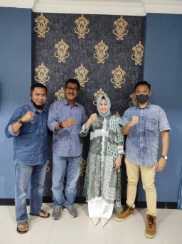 Bukan Kaji Sholah, Ini Pengganti Suudin Yang Mendampingi Suhandoyo