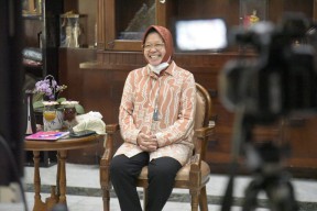 Curhat Risma 10 Tahun Jadi Wali Kota, Penutupan Dolly dan Bom Surabaya Momen Paling Berat