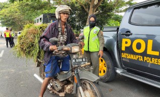 Polisi Tindak Tegas Pelanggar Prokes di Bangkalan