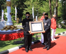 Sederhana, Pemkab Sidoarjo Gelar Upacara Hari Jadi Pemprov Jatim dengan Protokol Covid-19