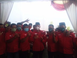 PAC PDIP Seluruh Lamongan Dapat Motor Roda Tiga dari DPRRI, Diminta Menangkan Kartika-Saim