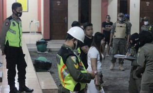 Kos-kosan Mesum di Kota Blitar Disambangi Aparat, Segini Yang Terjaring