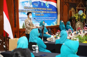 Arumi Bachsin Ajak PKK Atasi Pandemi Covid-19