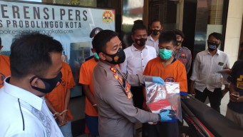 Jambret Spesialis HP Pelajar Digulung, Targetnya Siswa yang Belajar Online di Tepi Jalan