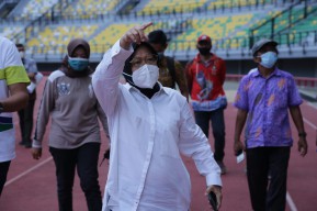 Risma : Renovasi GBT On The Track, Lift Permintaan FIFA Tinggal Dipasang