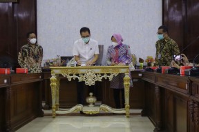KPK Datangi Surabaya dan Temui Risma, Ingatkan Soal Ini