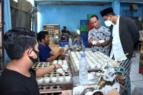 Gus Muhdlor: Kami Akan Temani Pelaku Home Industri untuk Kembangkan Usahanya