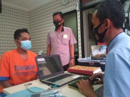 Mantan Memang Menggoda, Bertemu Setelah 16 Tahun Berlalu, Foto Bugil Disebar