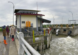 Efektif Halau Banjir, Tanggul Kali Lamong di Surabaya Bakal Dibeton