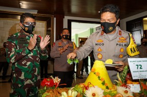 Sederhana, Begini Cara Kapolda Jatim Kejutkan Pangdam Saat HUT Kodam V Brawijaya ke-72